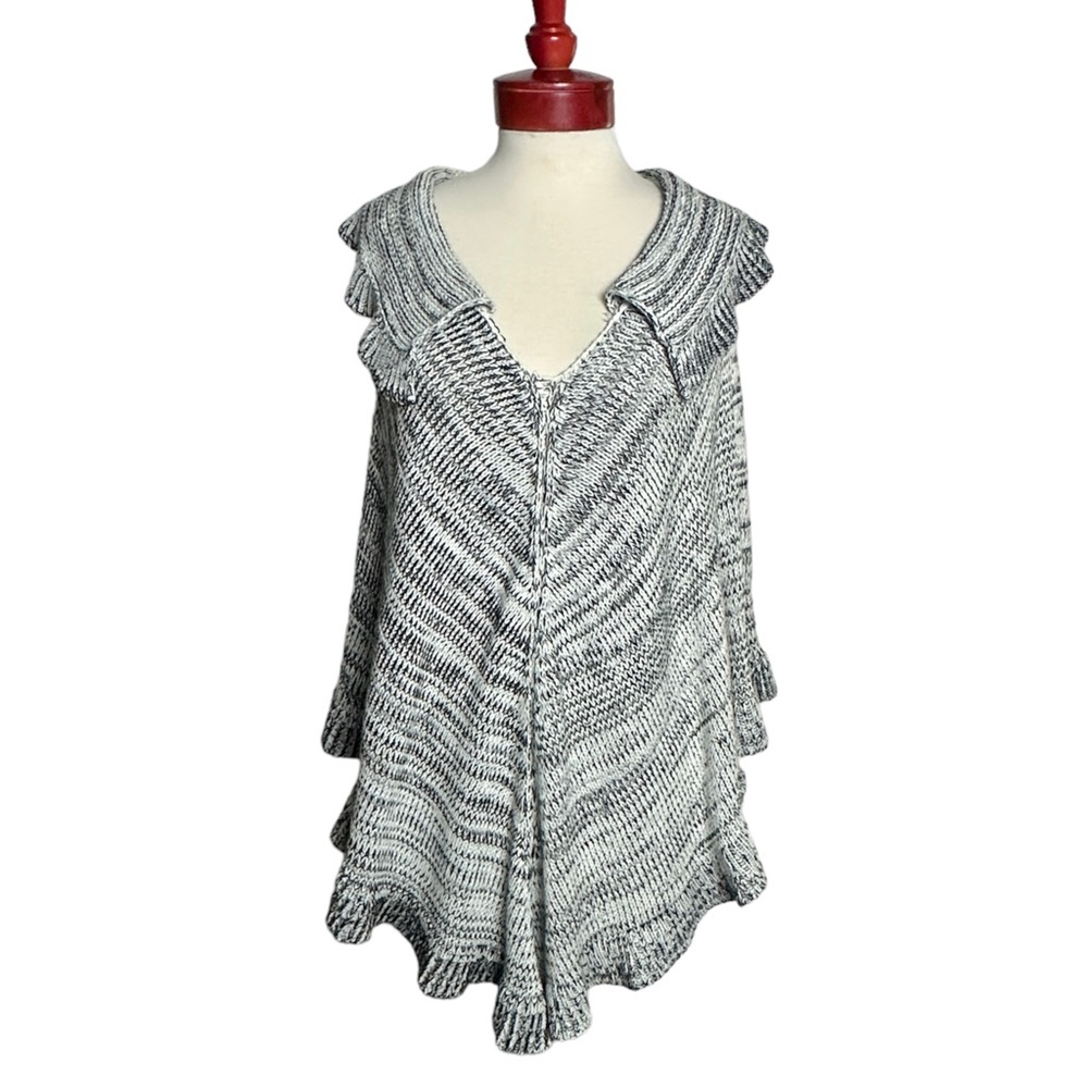 Miss Kelly 1999 Pancho in Black & White Size L/XL